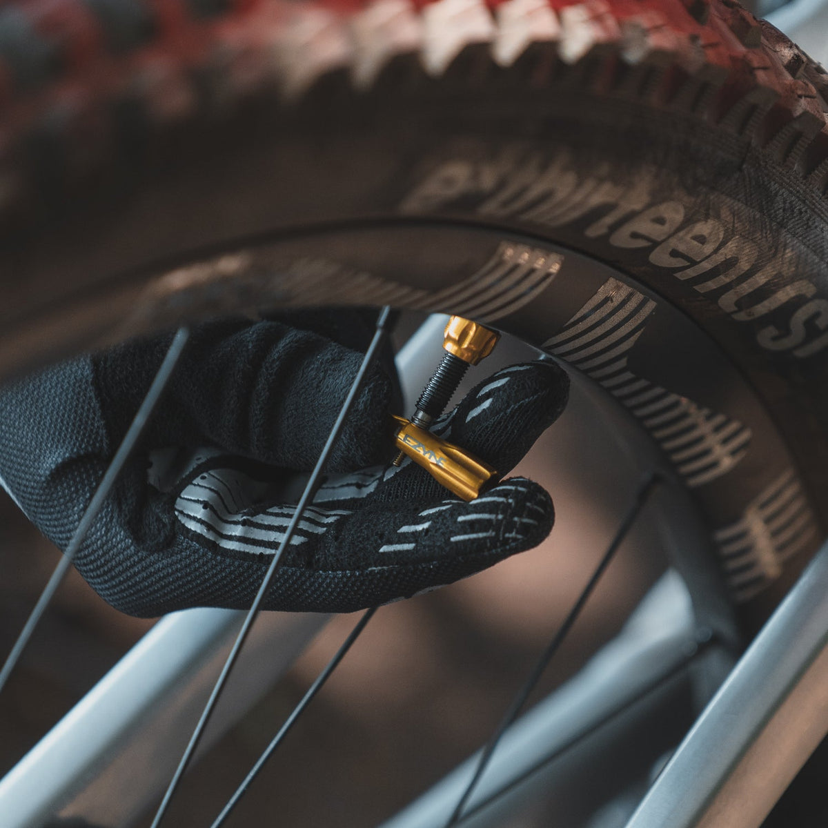 Capuchon de Valve LEZYNE CNC Noir