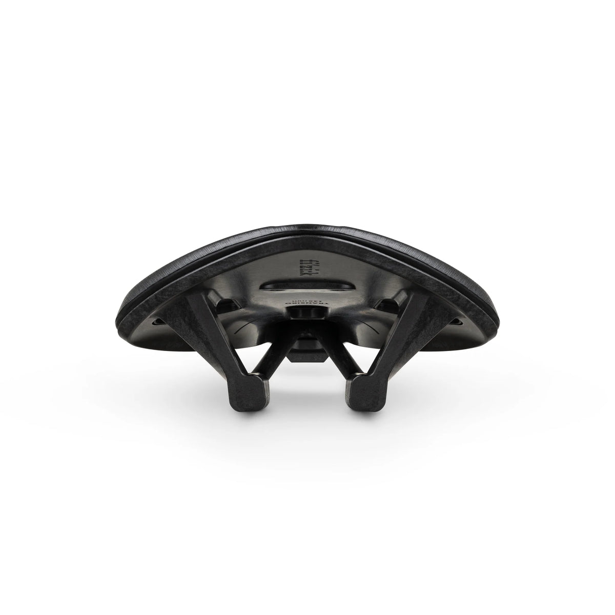 Selle FIZIK AERIS SHORT DISTANCE R1 LIGHT 135mm Rails Carbone