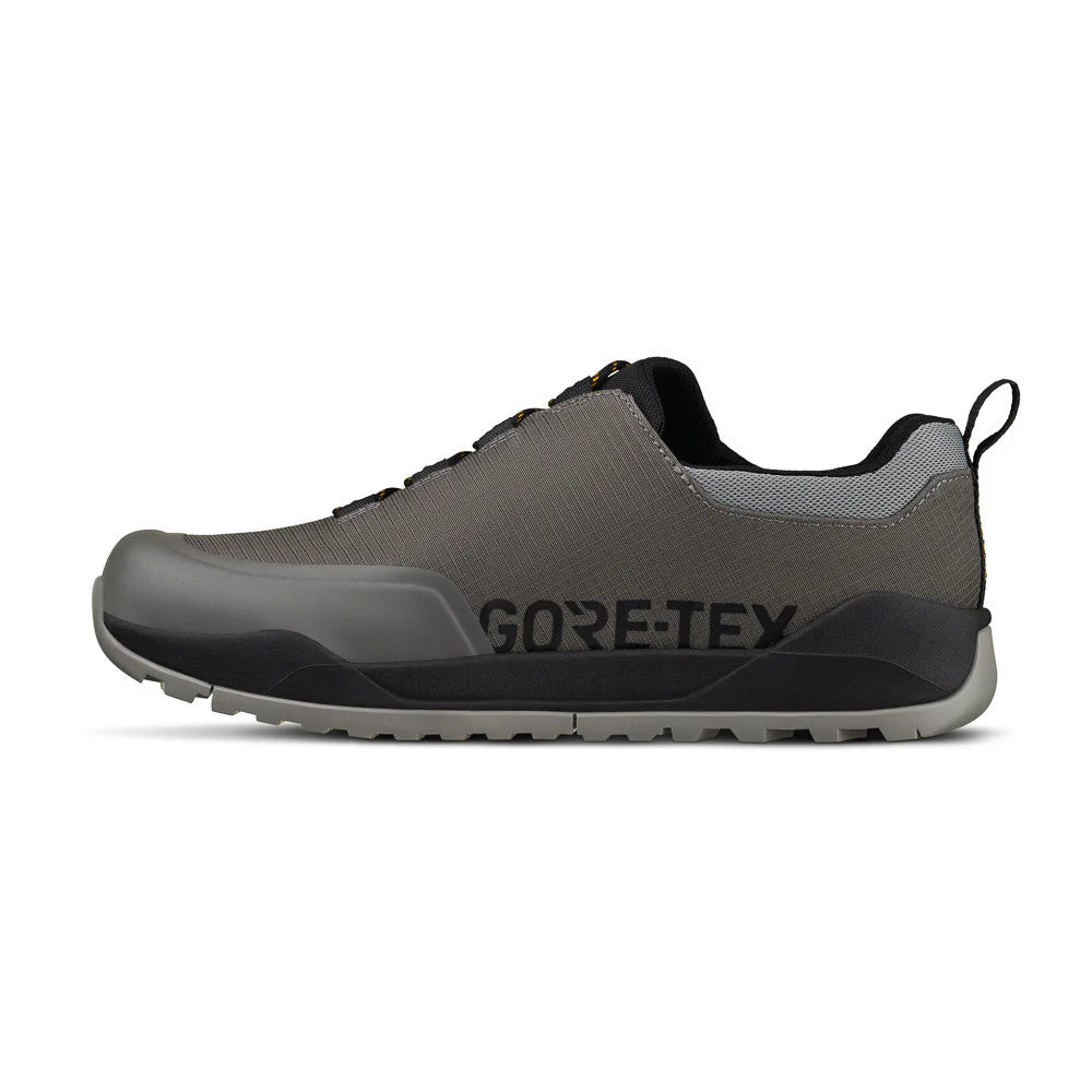 Chaussures VTT FIZIK TERRA ERGOLACE GTX FLAT Noir/Gris