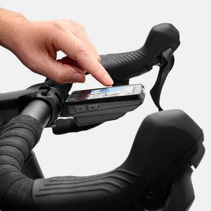 Compteur GPS WAHOO ELEMNT ROAM V3 — utilisation de l’écran tactile sur le vélo