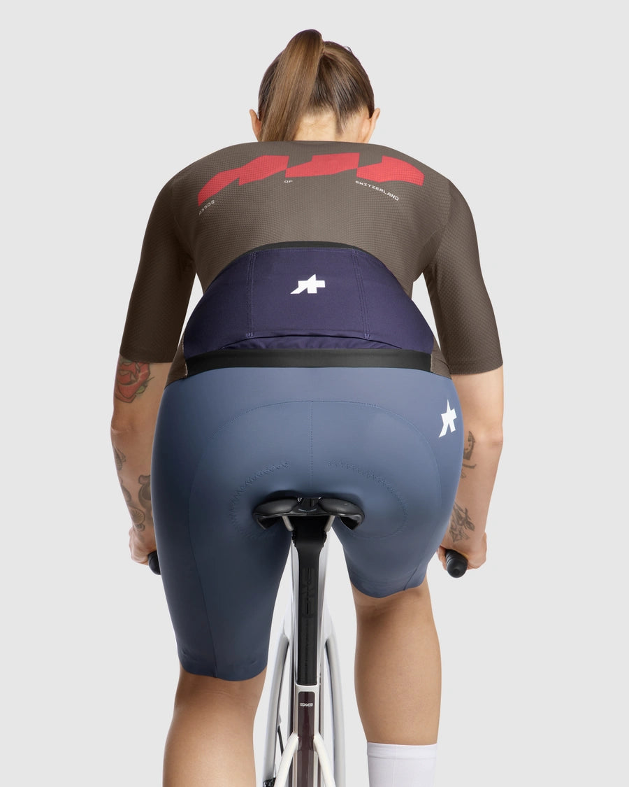 Maillot ASSOS DYORA R S11 We are the A Manches Courtes Femme Marron
