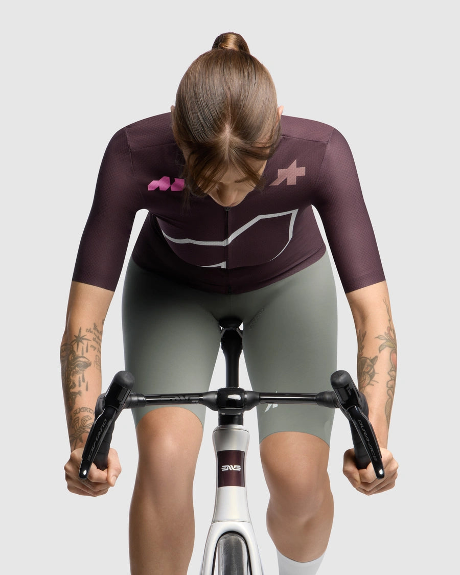 Maillot ASSOS DYORA R S11 We are the A Manches Courtes Femme Bordeaux