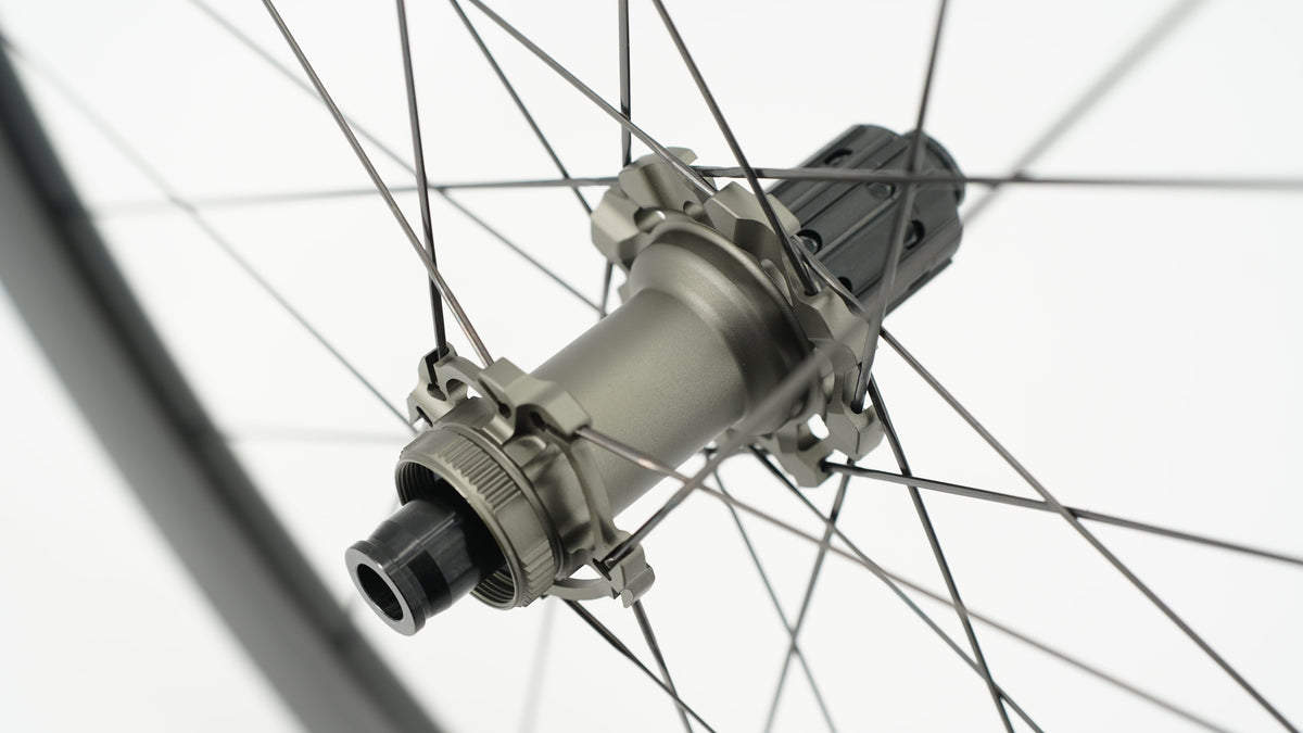 Paire de Roues SCOM AERO 40 Tubeless Ready (Center Lock)