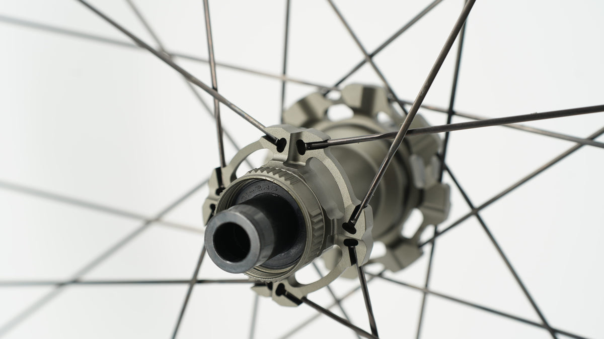 Paire de Roues SCOM AERO 50 Tubeless Ready (Center Lock)