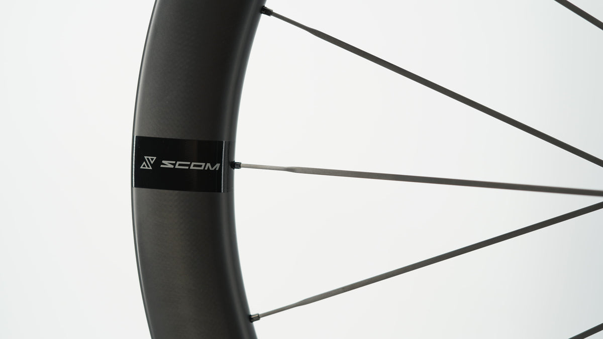 Paires de Roues SCOM ULTRA 50 Tubeless Ready (Center Lock)