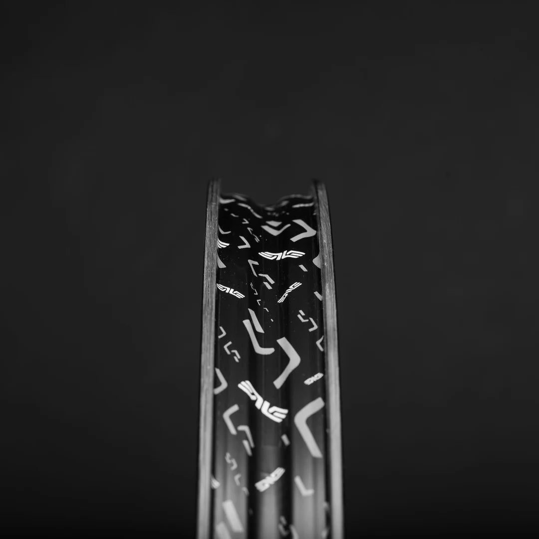 Roue Avant ENVE G SES 4.5 PRO Tubeless Ready (Center Lock) Noir/Chrome