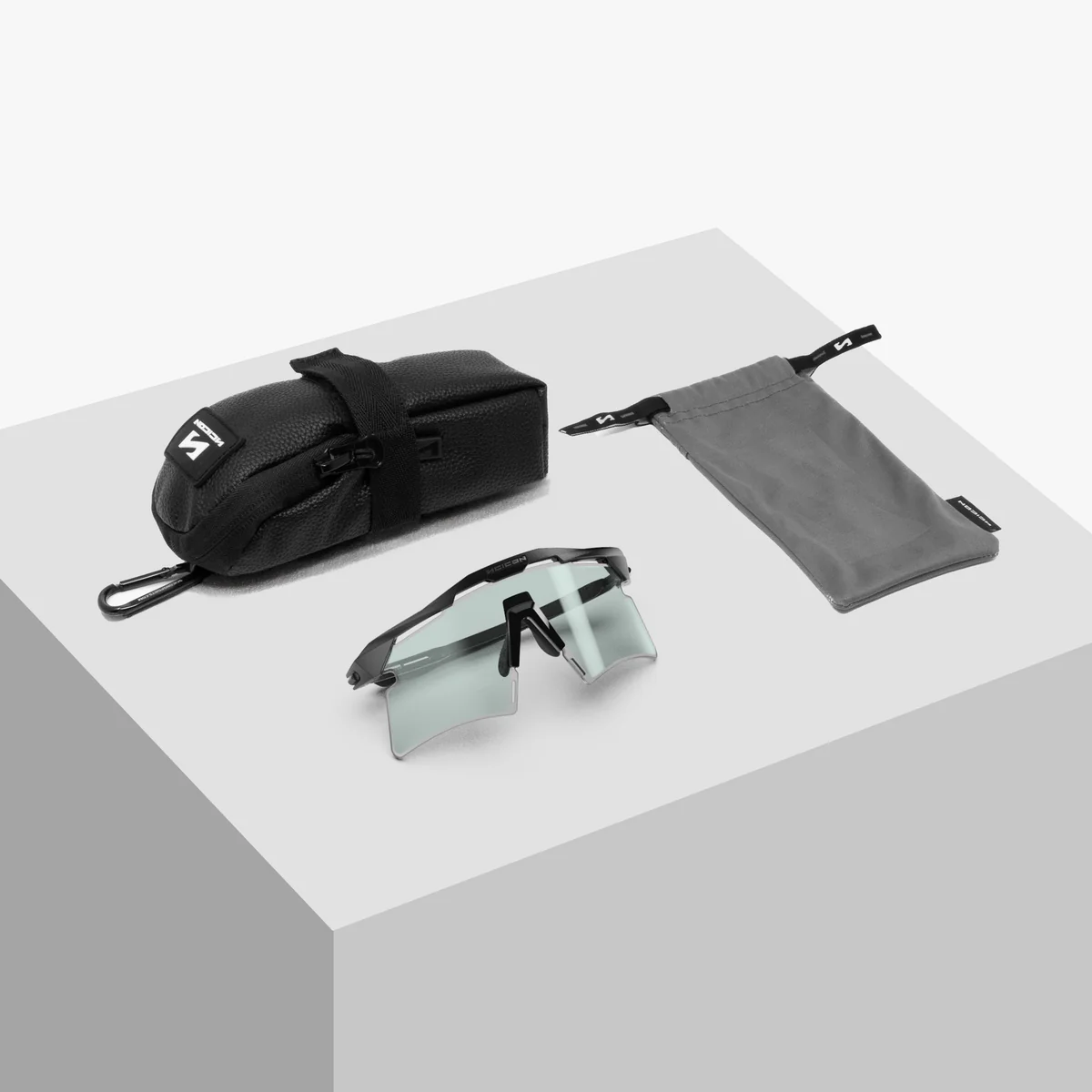 Lunettes SCICON AEROSHADE 2.0 TITANIUM Noir Matt Verre Photochromique Blue Green