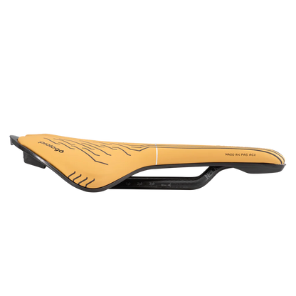 Selle PROLOGO NAGO R4 PAS AGX 137mm Rails Nack Beige
