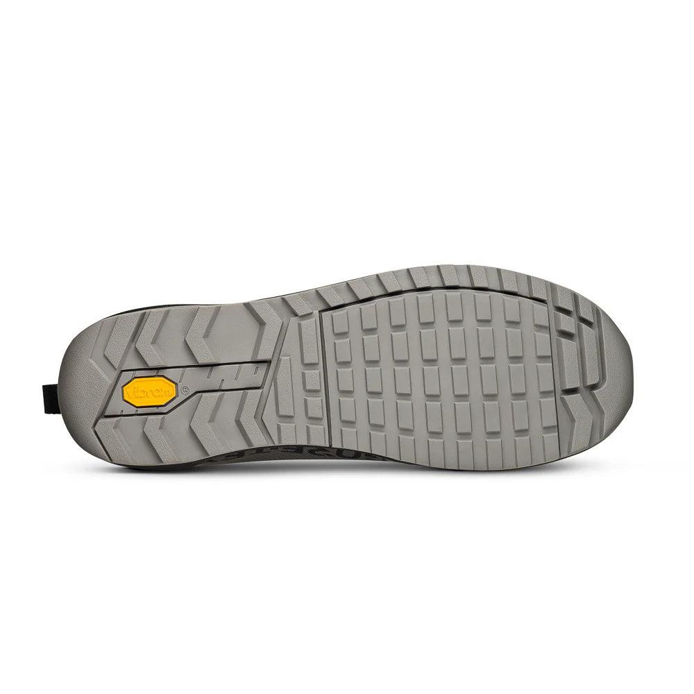 Chaussures VTT FIZIK TERRA ERGOLACE GTX FLAT Noir/Gris