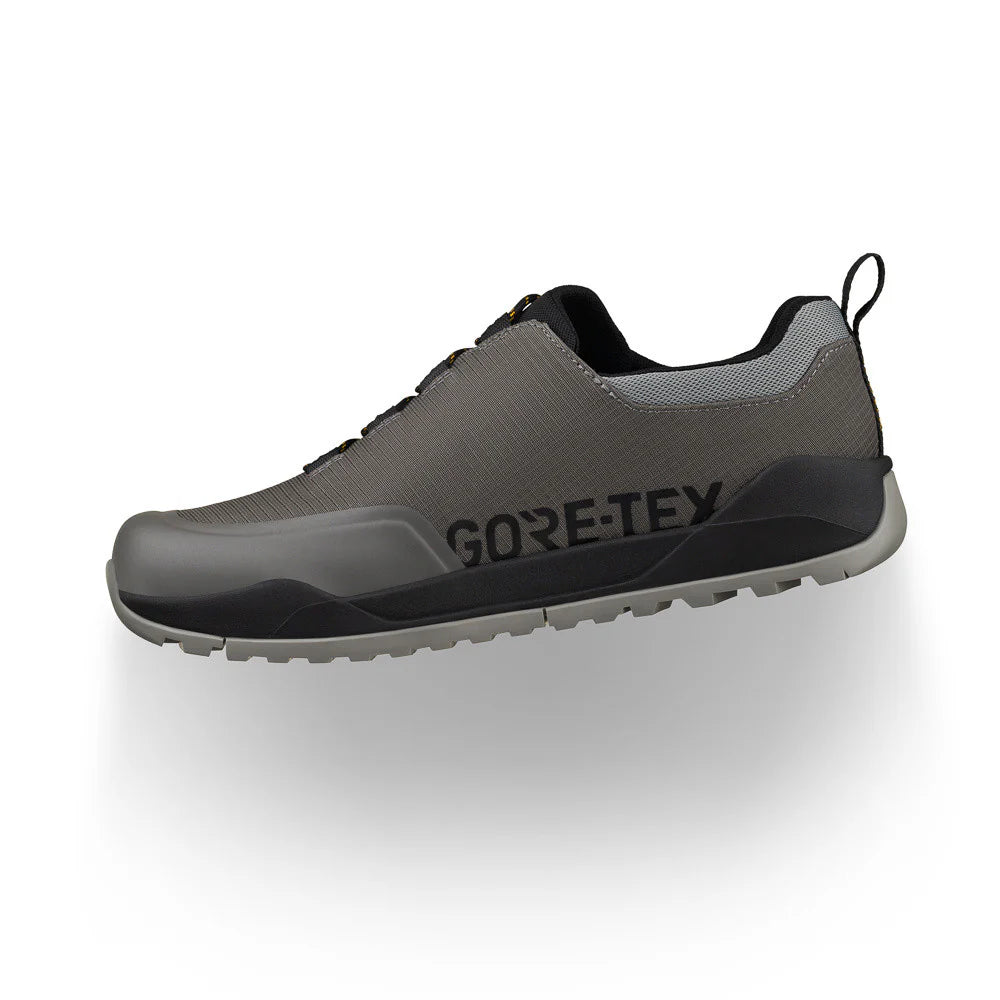 Chaussures VTT FIZIK TERRA ERGOLACE GTX FLAT Noir/Gris