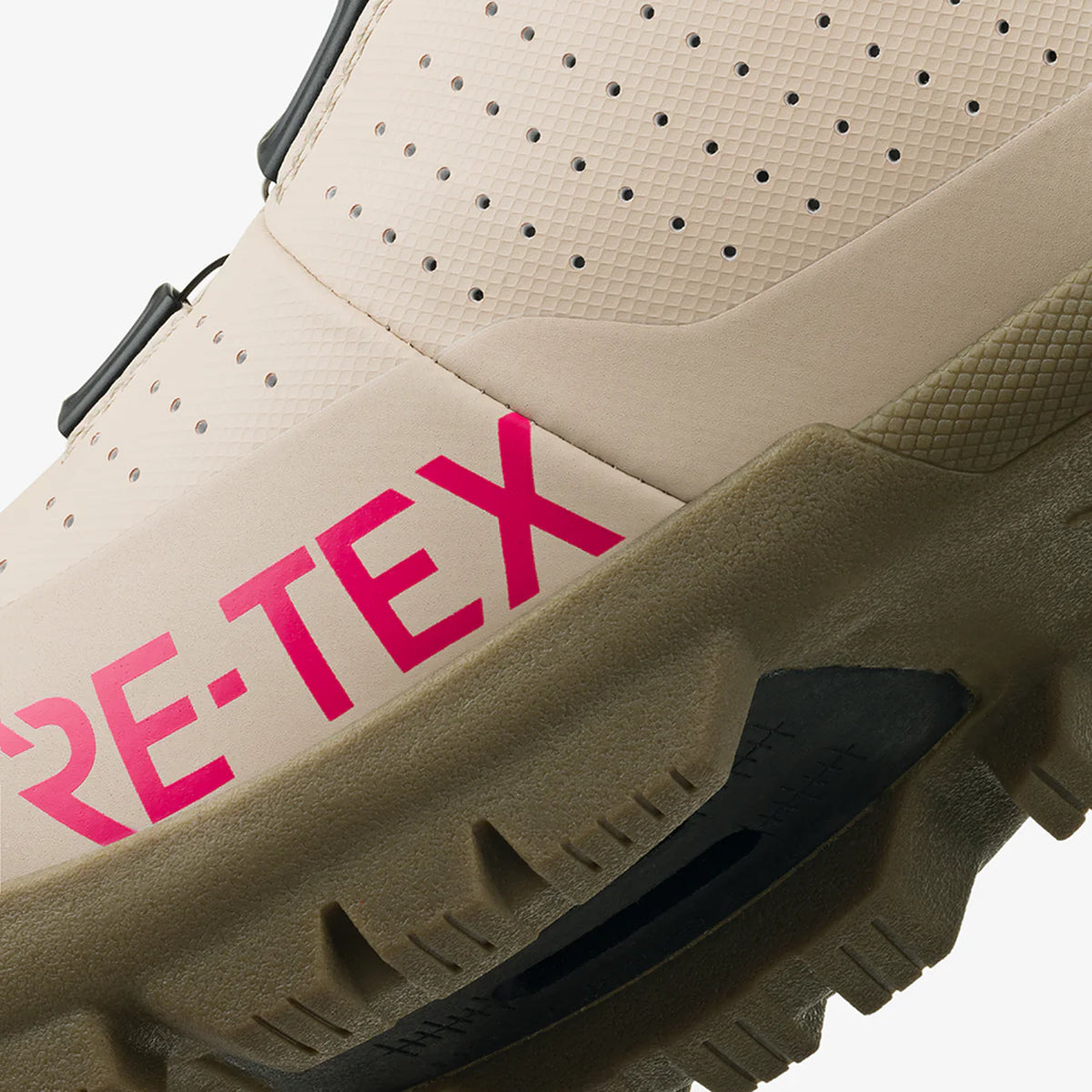 Chaussure VTT HIVER FIZIK TERRA ARTICA GTX X5 Beige/Noir