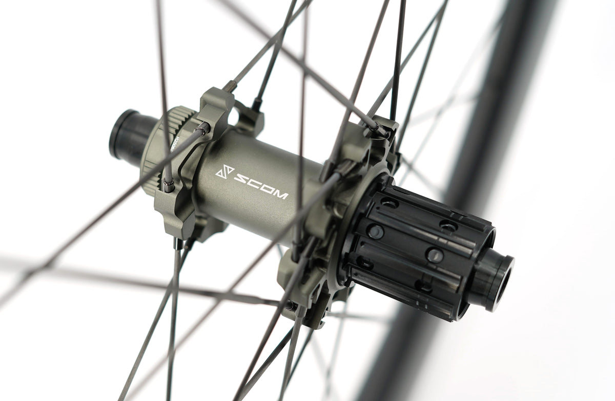 Paires de Roues SCOM ULTRA 62 Tubeless Ready (Center Lock)