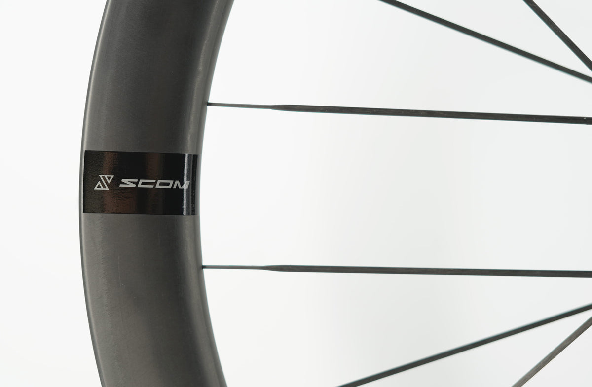 Paire de Roues SCOM ULTRA 62+ Tubeless Ready (Center Lock)