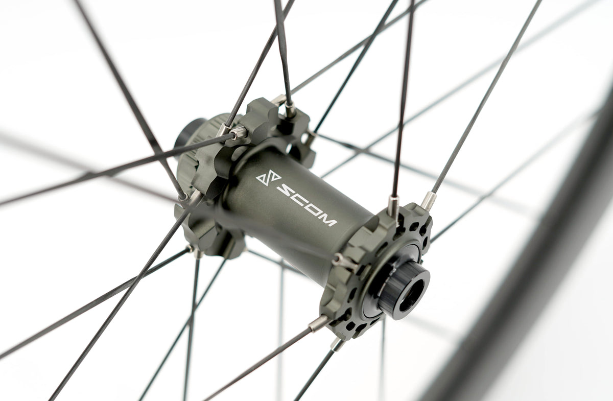 Paire de Roues SCOM ULTRA 62+ Tubeless Ready (Center Lock)