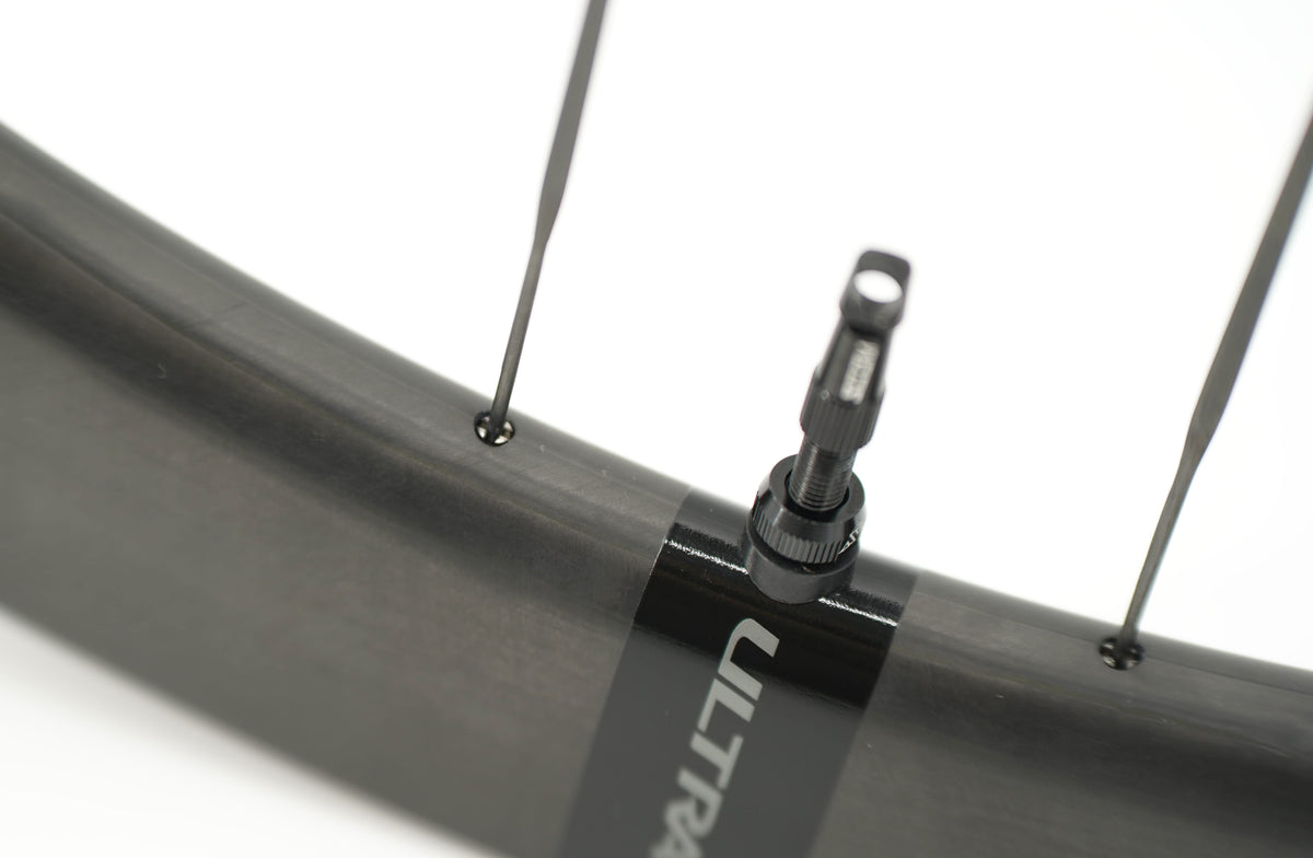 Paire de Roues SCOM ULTRA 62+ Tubeless Ready (Center Lock)
