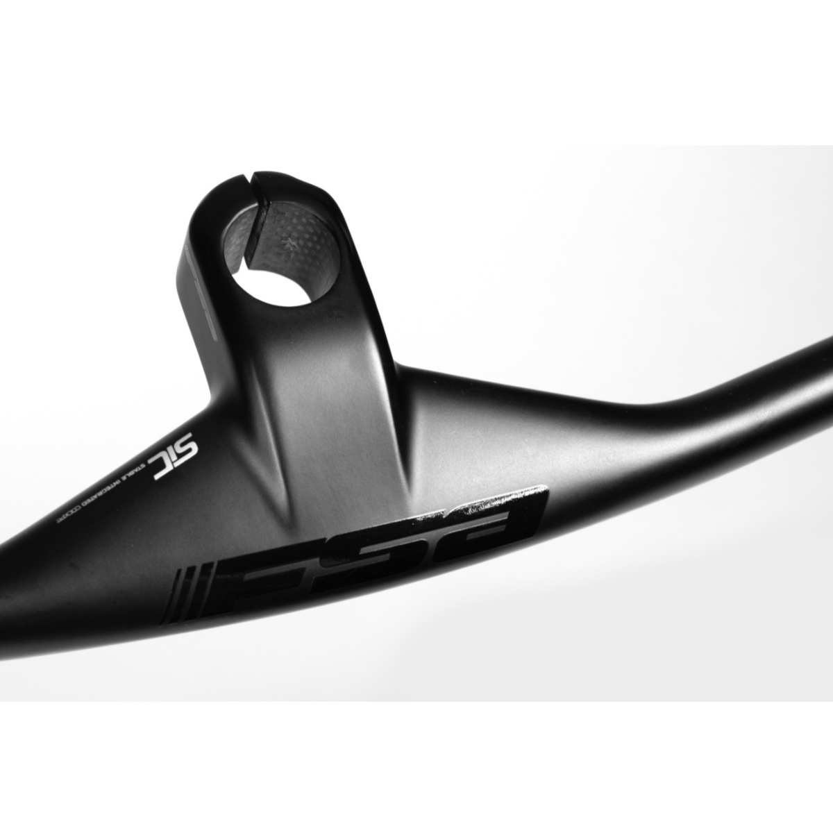 Cintre intégré FSA NS SIC Carbone Plat 80mm x 780mm Carbone