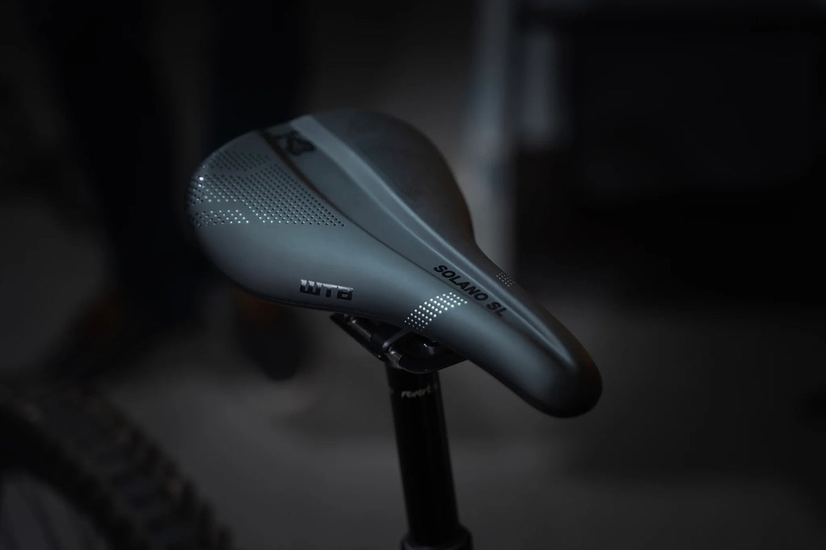 Selle WTB SOLANO SL Medium 142mm Rails Titane