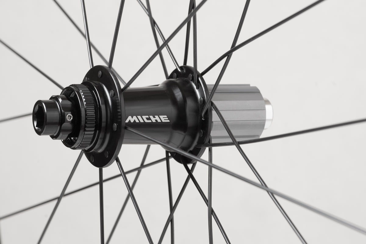 Paire de Roues MICHE ASFALTO 45 Tubeless Ready (Center Lock)